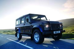 Land Rover Defender - живая легенда